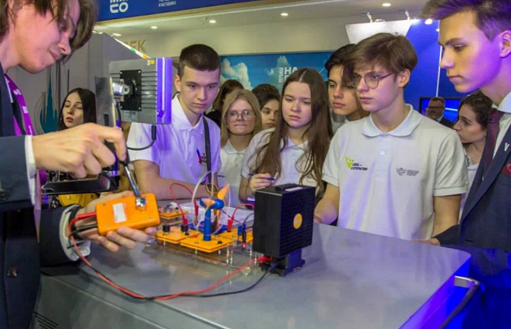 ГК «Просвещение» - стратегический партнер «Учпрома»